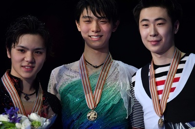 羽生がFS歴代最高得点で逆転優勝、宇野は銀 世界フィギュア