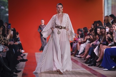 「エリー・サーブ」20年春夏