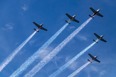 米中、インドネシアでの多国間海軍演習に軍艦派遣