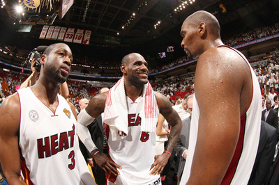 ヒートがOT制し勝利、決着は最終戦へ NBAファイナル