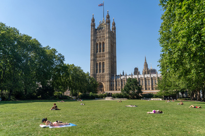 英警察、元閣僚の保守党下院議員を逮捕 議会職員へのレイプ容疑で