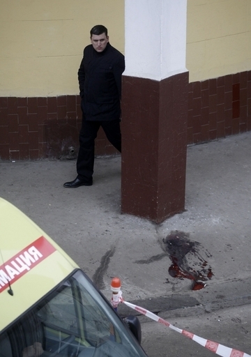 モスクワの地下鉄、女2人の自爆と判明 死者34人に