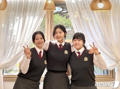 韓国・女子商業高3年生「金融監督院、韓銀、預託決済院に合格」が話題に