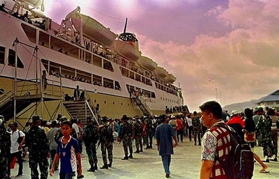 インドネシアでフェリー沈没、行方不明者多数