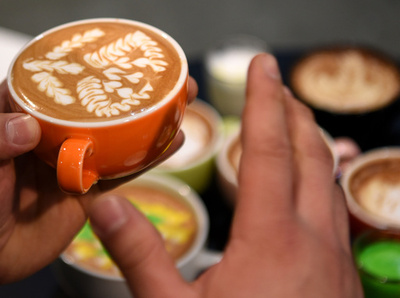 ミルクとエスプレッソの描く美　ラテアート選手権開催　東京