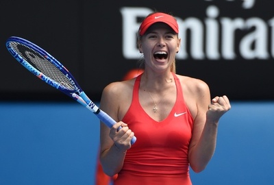 シャラポワ、マカロワをストレートで退け決勝へ 全豪オープン