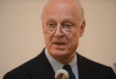 漁船員を殺害した罪に問われている伊海兵隊員2人、インドに到着