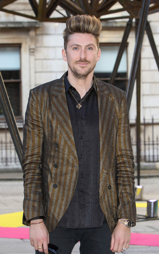 デザイナーのヘンリー・ホランド、「ファッションはSNSで変わり得る」