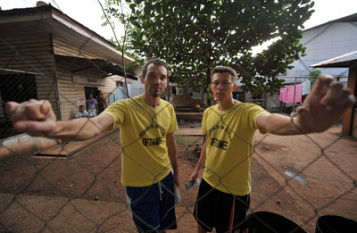 性的な映像配信に終身刑判決、スウェーデン人2被告に フィリピン