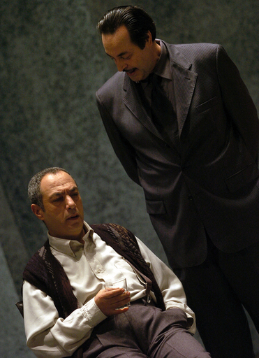 舞台「Art」が上演される - チュニジア