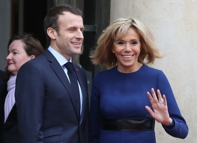 フランス大統領夫人の名でVIP待遇要求 成り済ましで被害届