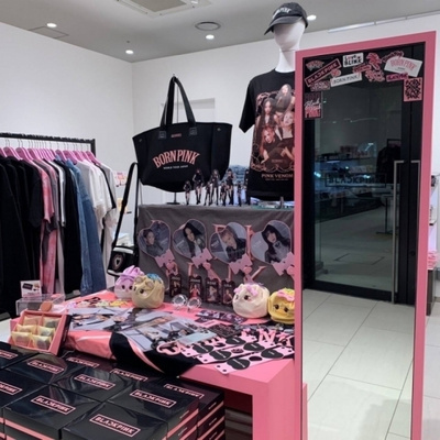 BLACKPINK、コンサートを前にポップアップストア
