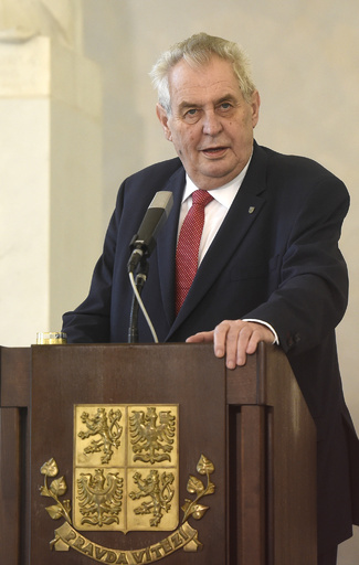 チェコ大統領に児童ポルノ送信、米拠点のハッカーらか