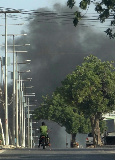 ソマリア首都で自爆攻撃、市民4人死亡 アルシャバーブが犯行声明