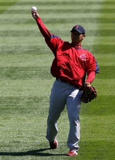 ＜07MLB＞大きな注目を集める松坂のメジャー初登板 - 米国