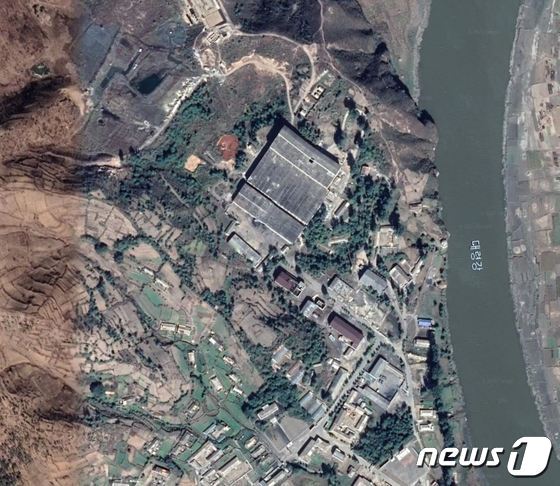 北朝鮮平安北道の博川ウラン工場の衛星写真（Google Earth Capture）(c)news1