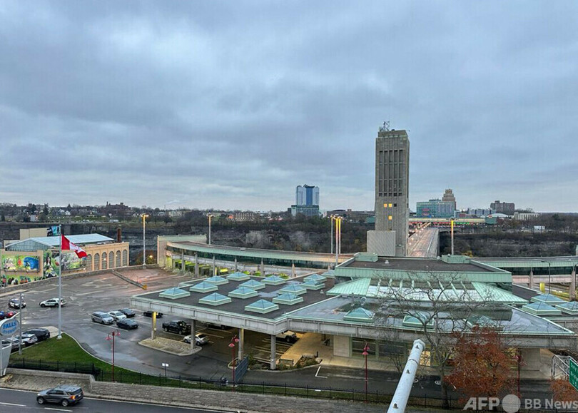 米加国境の橋で車爆発、2人死亡 当局は「テロ」否定