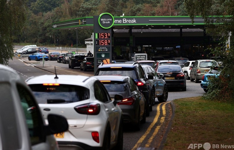 英国で深刻なガソリン不足 パニック買い原因と政府 写真6枚 国際 