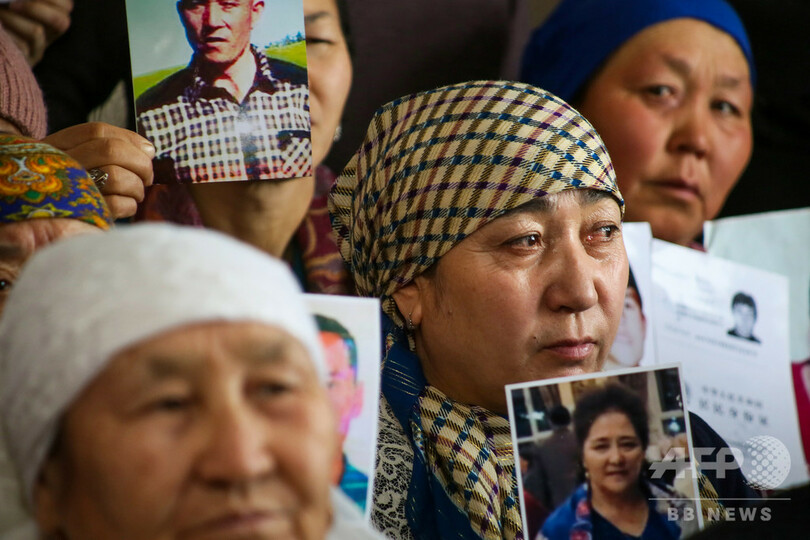 工場で「再教育」、新疆でイスラム教徒に強制労働 中国