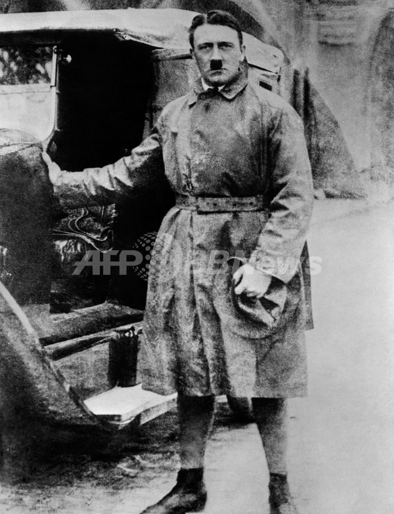 ヒトラーがベンツの値引きを頼んだ手紙、オークションに ドイツ