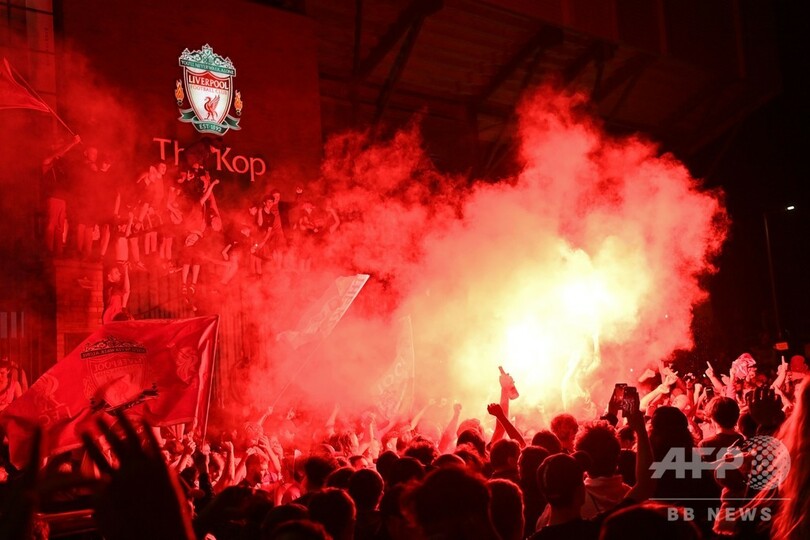 お祭り騒ぎのリバプールファン 地元警察が叱責、警戒を求める