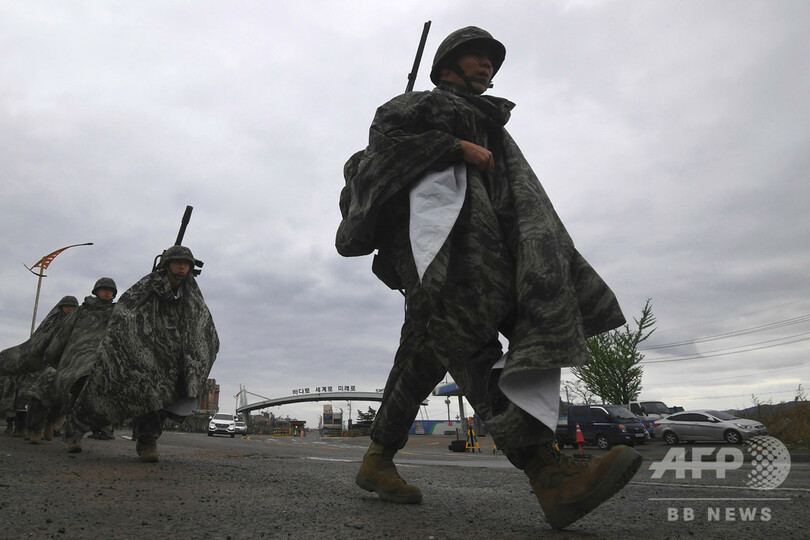 米韓、合同軍事演習の規模縮小へ 北との核協議に配慮