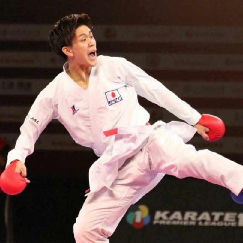 全日本空手道選手権大会で近畿大学工学部空手道部初の個人戦優勝 崎山 優成選手が東広島市長を表敬訪問