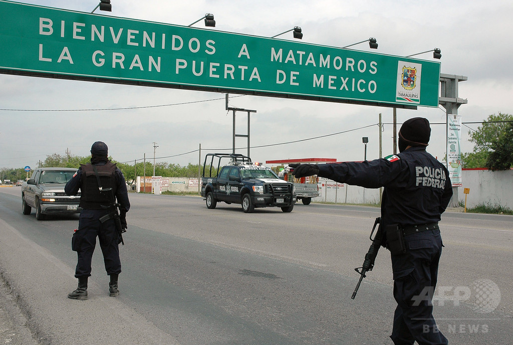 銃撃相次ぐメキシコ、11歳少年が防弾仕様のリュックサック開発 銃撃相次ぐメキシコ、11歳少年が防弾仕様のリュックサック開発