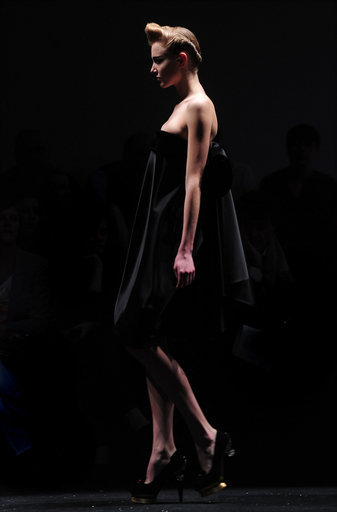 09/10年秋冬ミラノ・コレクション＞ジャンフランコ フェレ、新作を発表