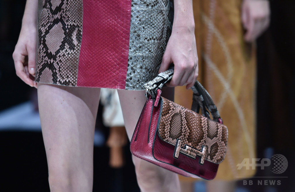 「トッズ」17年春夏