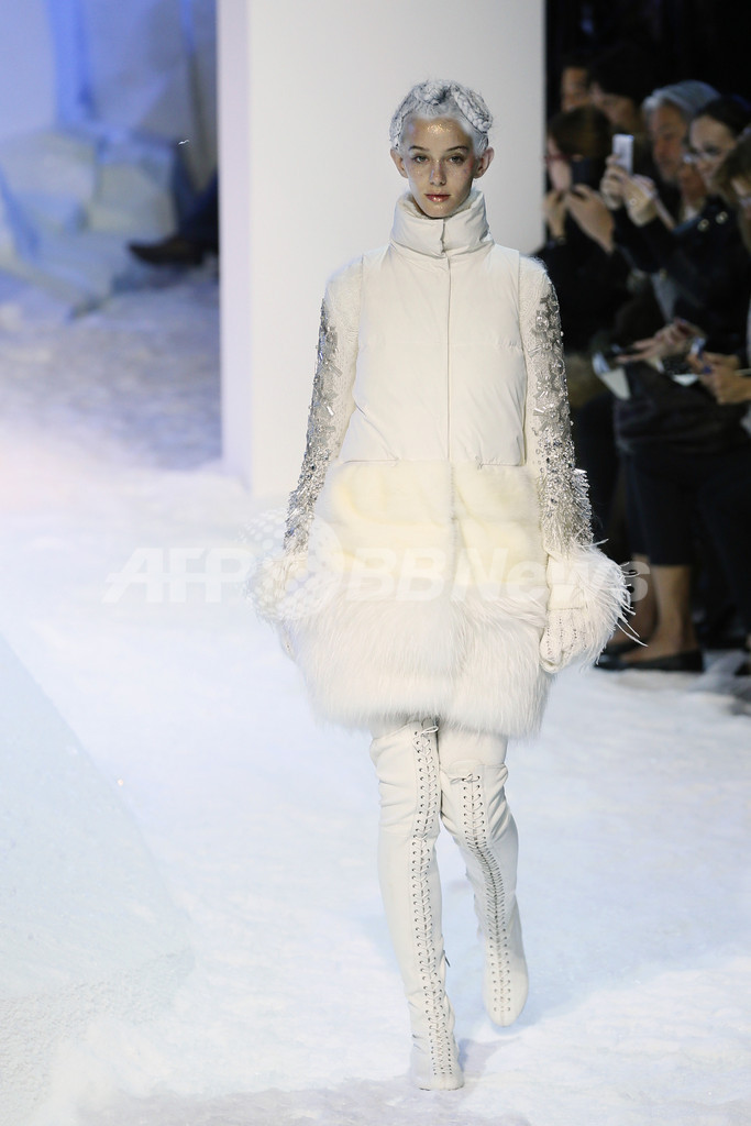 ＜13/14年秋冬パリコレクション＞モンクレール ガム・ルージュ