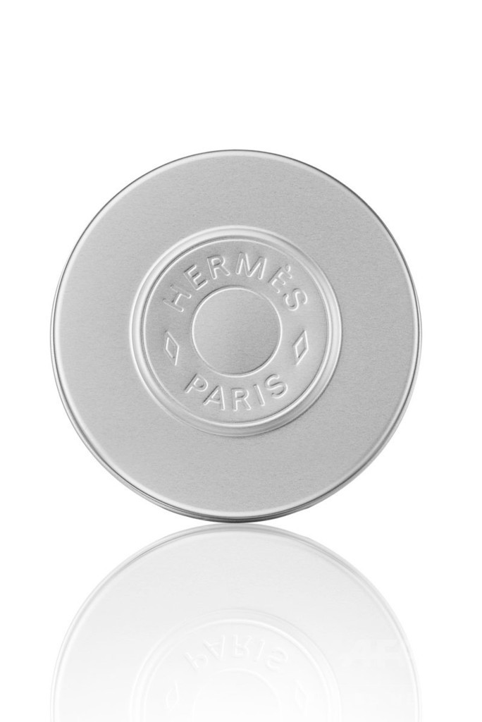 「エルメス」が初のバスラインを発売