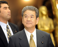 都内・外務省に到着する北沢俊美（Toshimi Kitazawa）防衛相（2009年11月17日撮影）。(c)AFP/Yoshikazu TSUNO