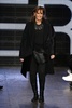 米ニューヨーク市内で発表された「DKNY」15/16年秋冬コレクション（2015年2月15日撮影）。(c)AFP/Getty Images/Neilson Barnard
