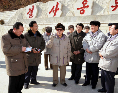 金総書記、発電所を視察