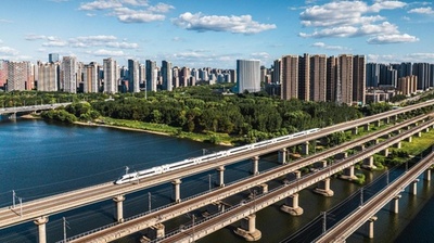 中国の高速鉄道車両が北京・瀋陽区間で時速385キロの試験運転に成功