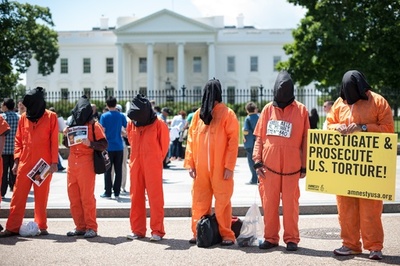 米国人の約半数、「CIAの尋問手法は正当だった」 米調査