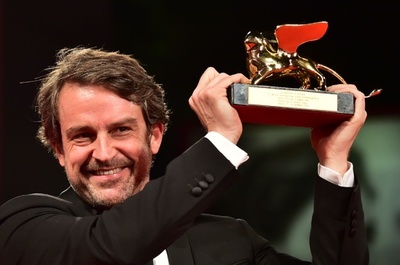 ベネチア国際映画祭、金獅子賞に『Desde Alla』