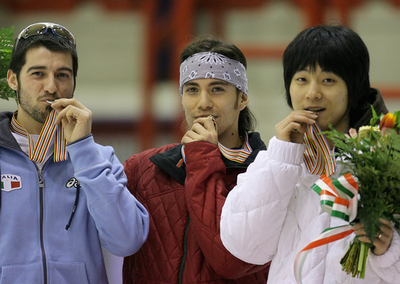 ＜ショートトラック 07世界選手権＞男子1500メートル オーノ 優勝を果たす - イタリア