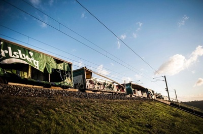 デンマークで列車事故、6人死亡