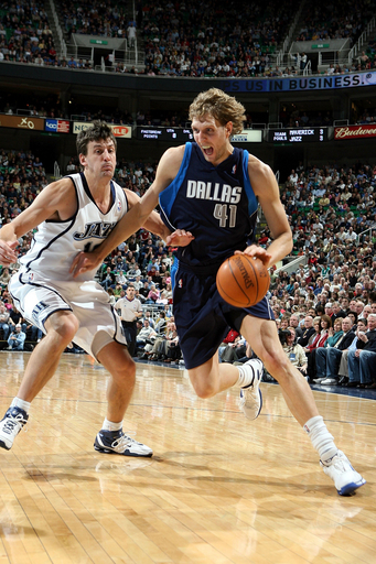 ＜06-07NBA＞マーベリックス ノビツキーの活躍でジャズに勝利 - 米国