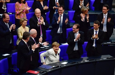 メルケル氏を首相に選出、第4期政権発足 ドイツ連邦議会