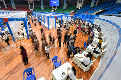 専業主婦ならぬ「専業子ども」 実家に「就職」する中国の若者