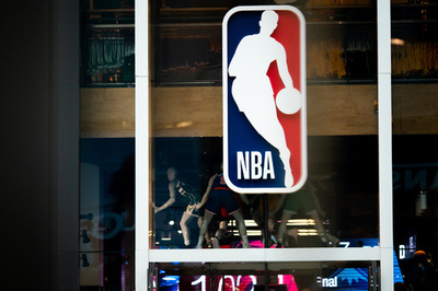 NBA、条件付きで陽性者の隔離期間を短縮 報道