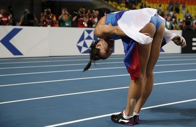 イシンバエワが18か月の休養を表明、リオ五輪での復帰を目指す