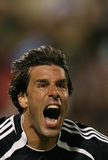 レアル・マドリード 終了間際のゴールで引き分けに持ち込む