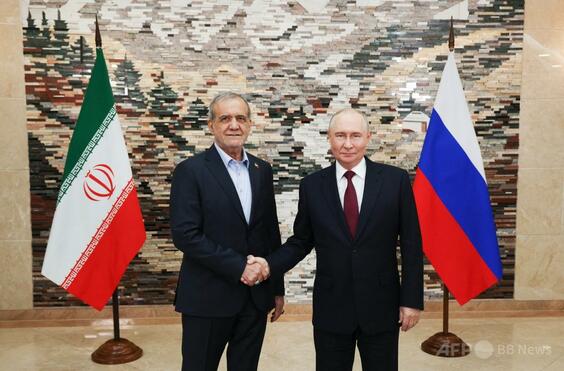 プーチン氏、中東戦争の仲介に意欲 イラン大統領と電話会談