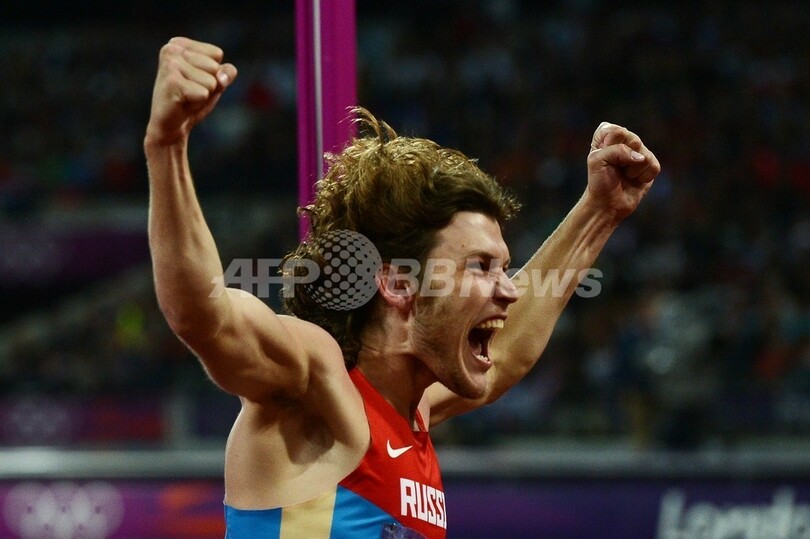 ウホフが男子走り高跳びで金メダルを獲得