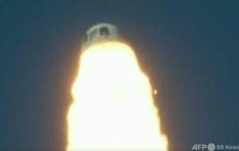 ブルー・オリジンの再使用ロケット、打ち上げ直後に墜落