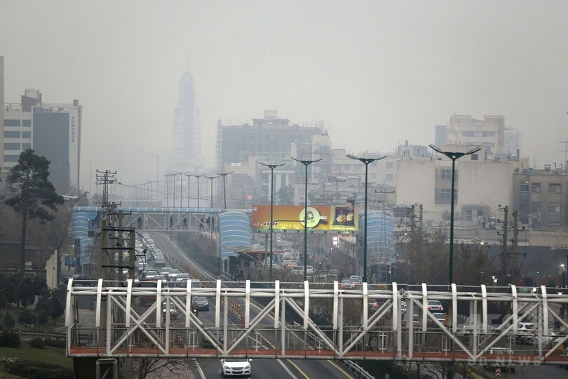 イラン首都、大気汚染で学校休校 交通規制も